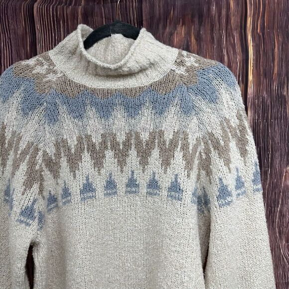 American Eagle AEO Sweater Cream Blue Gray Fairisle Mock Neck New Size Medium - Picture 2 of 6